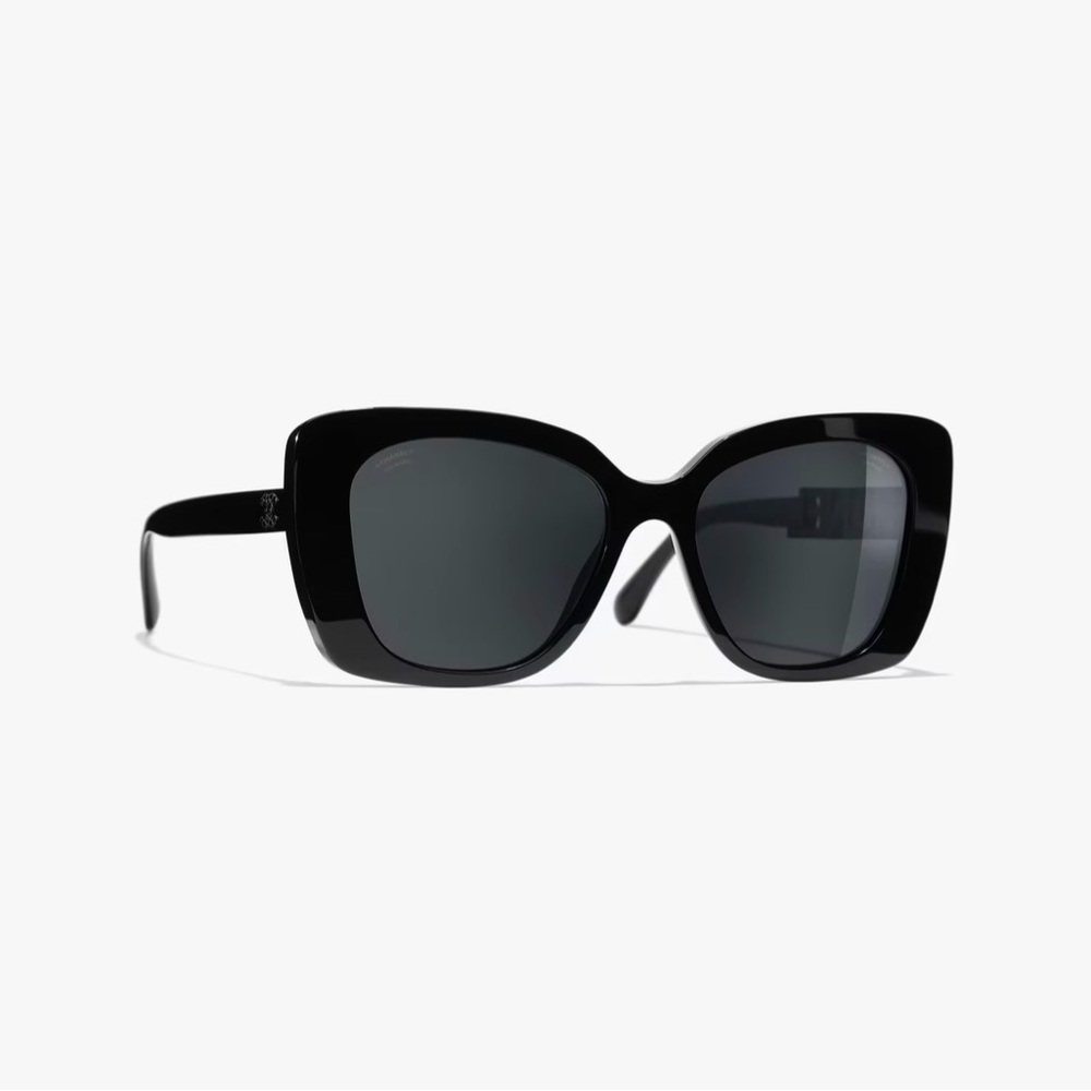 Chanel CH 5422 B C501T8 Black Dark Grey Polarized Lens Sunglasses New Authentic
